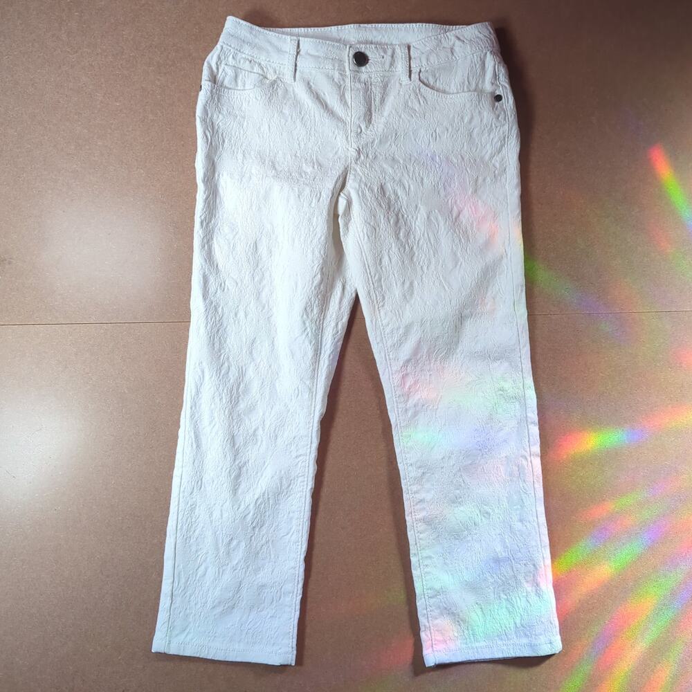 Simply Vera Wang Textured White Straight Leg Jeans Size 0